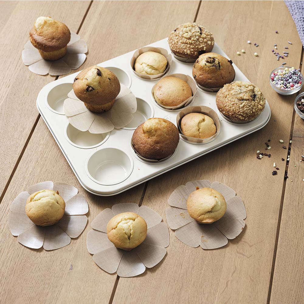 NoStik Silicon Muffin Liner Set of 12- Brown